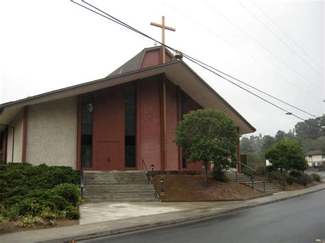 redwood city catholic church.